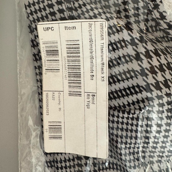 IN ORIGINAL BAG - Alo Jacquard Glenplaid Gratitude Houndstooth Sports Bra - Picture 4 of 5